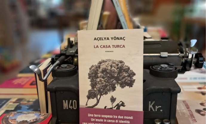 Incontro con l'autrice Acelya Yonac @acelyayonac Questo venerdì 9 ottobre all...